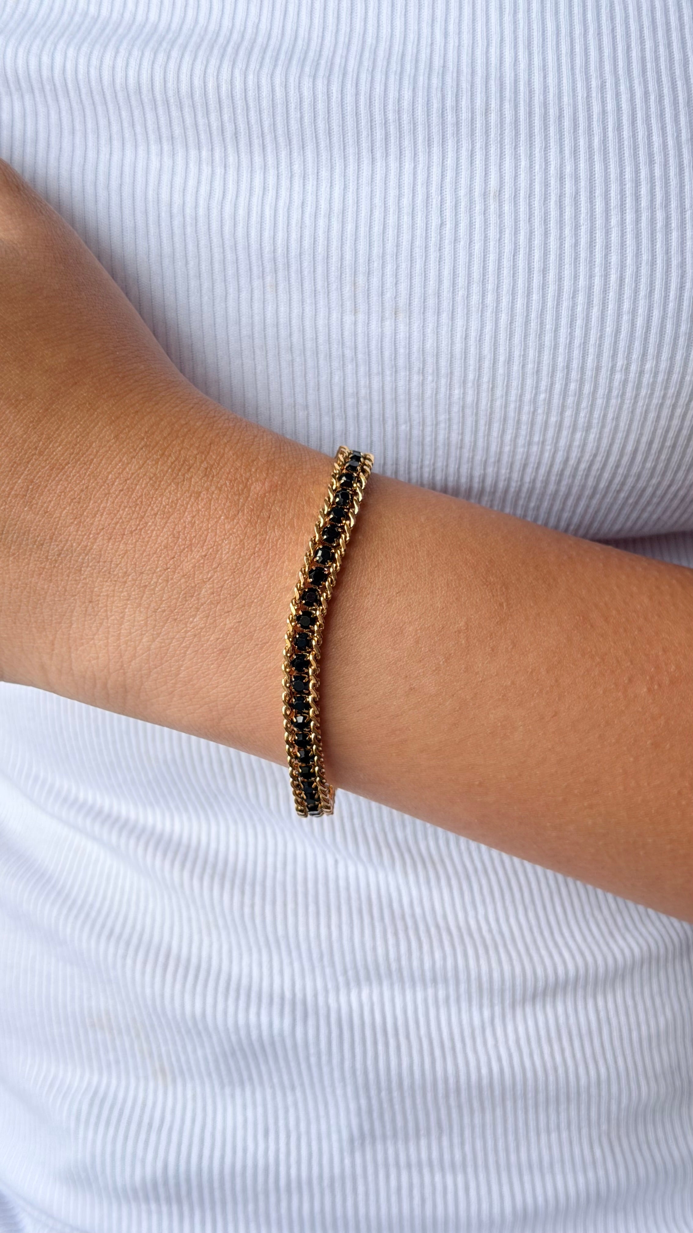 Noir Luxe Chain Bracelet