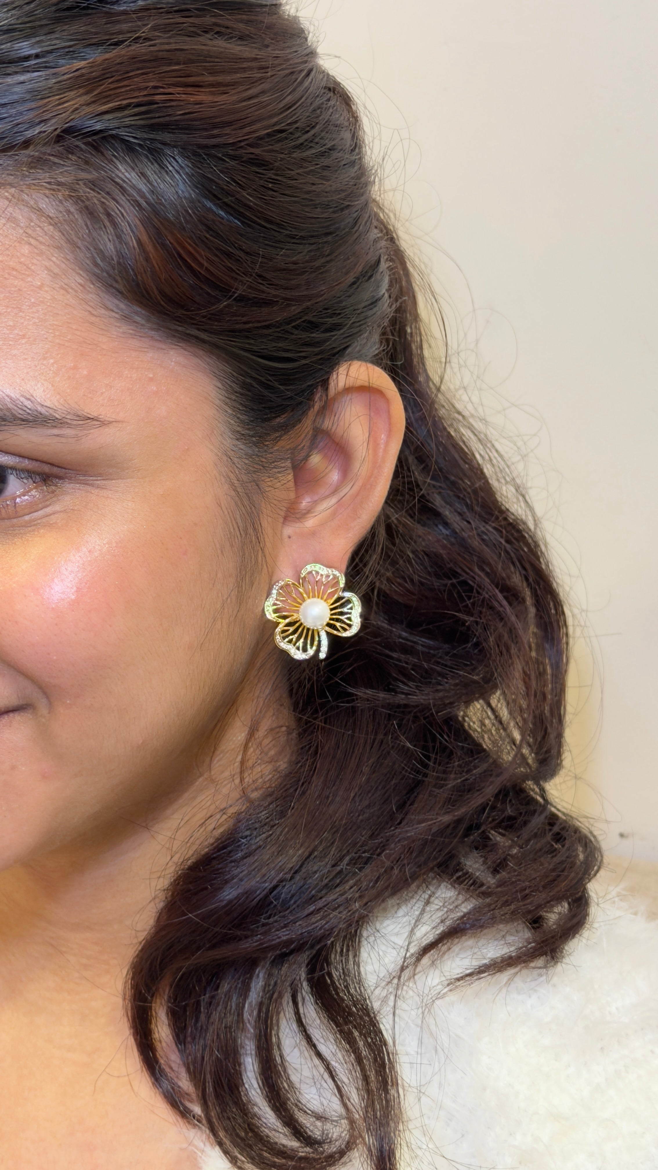 Pearl Blossom Clover Stud Earrings