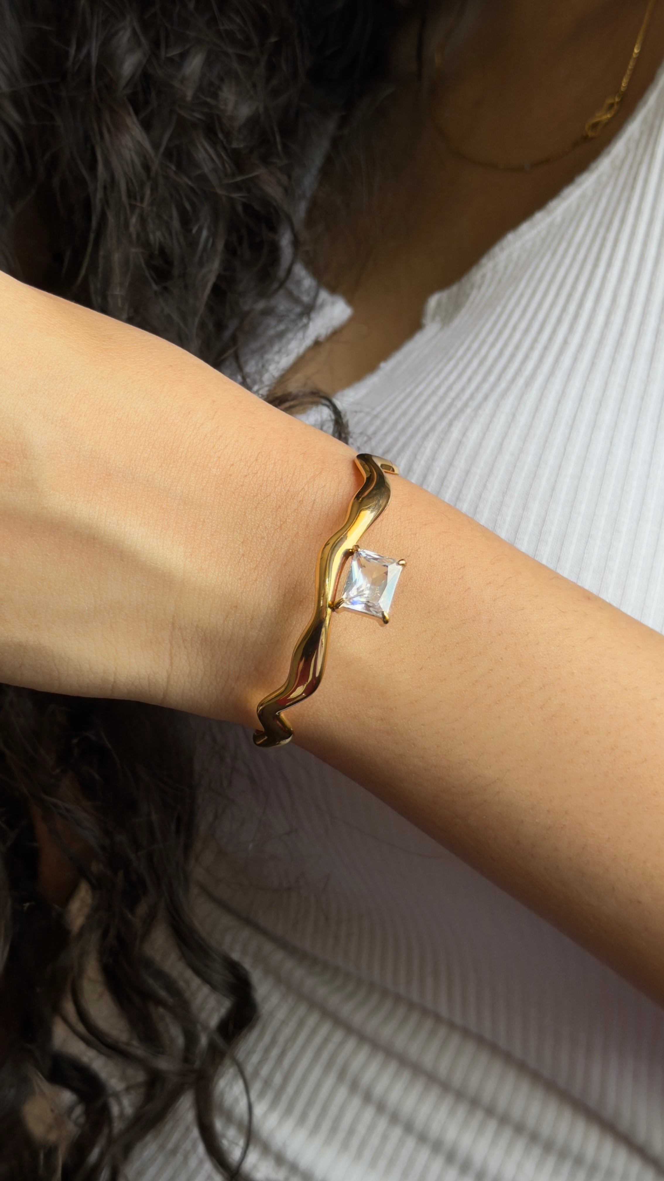 Celeste Solitaire Cuff Kada