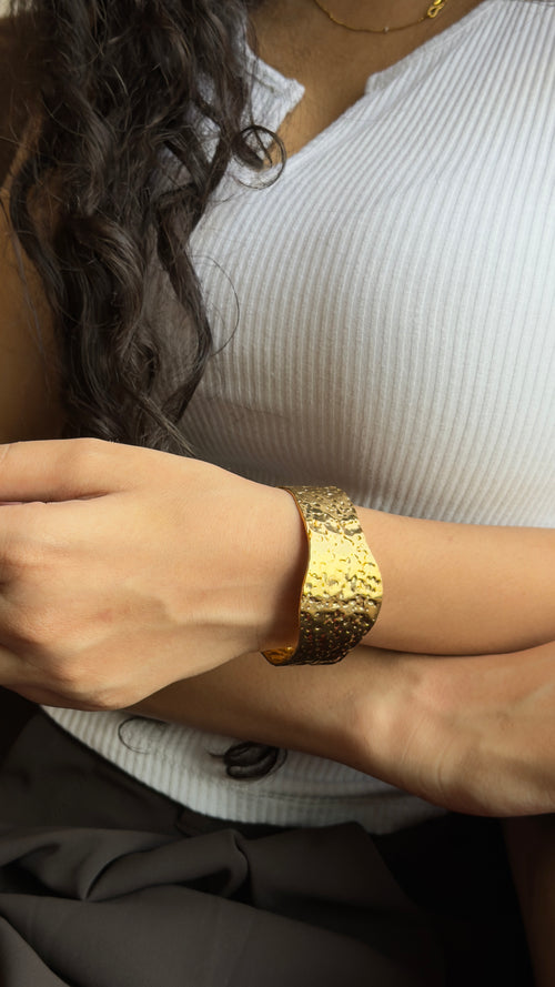Auric Hammered Cuff Kada