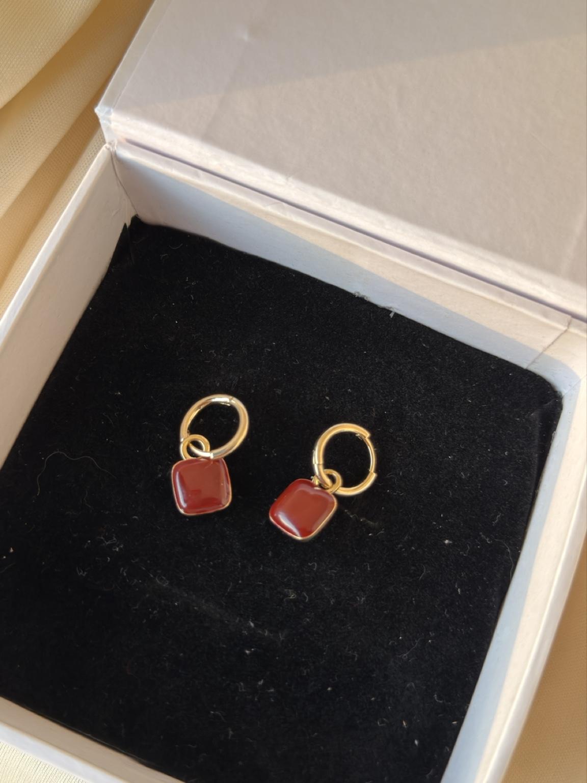 Ruby Rift Hoops