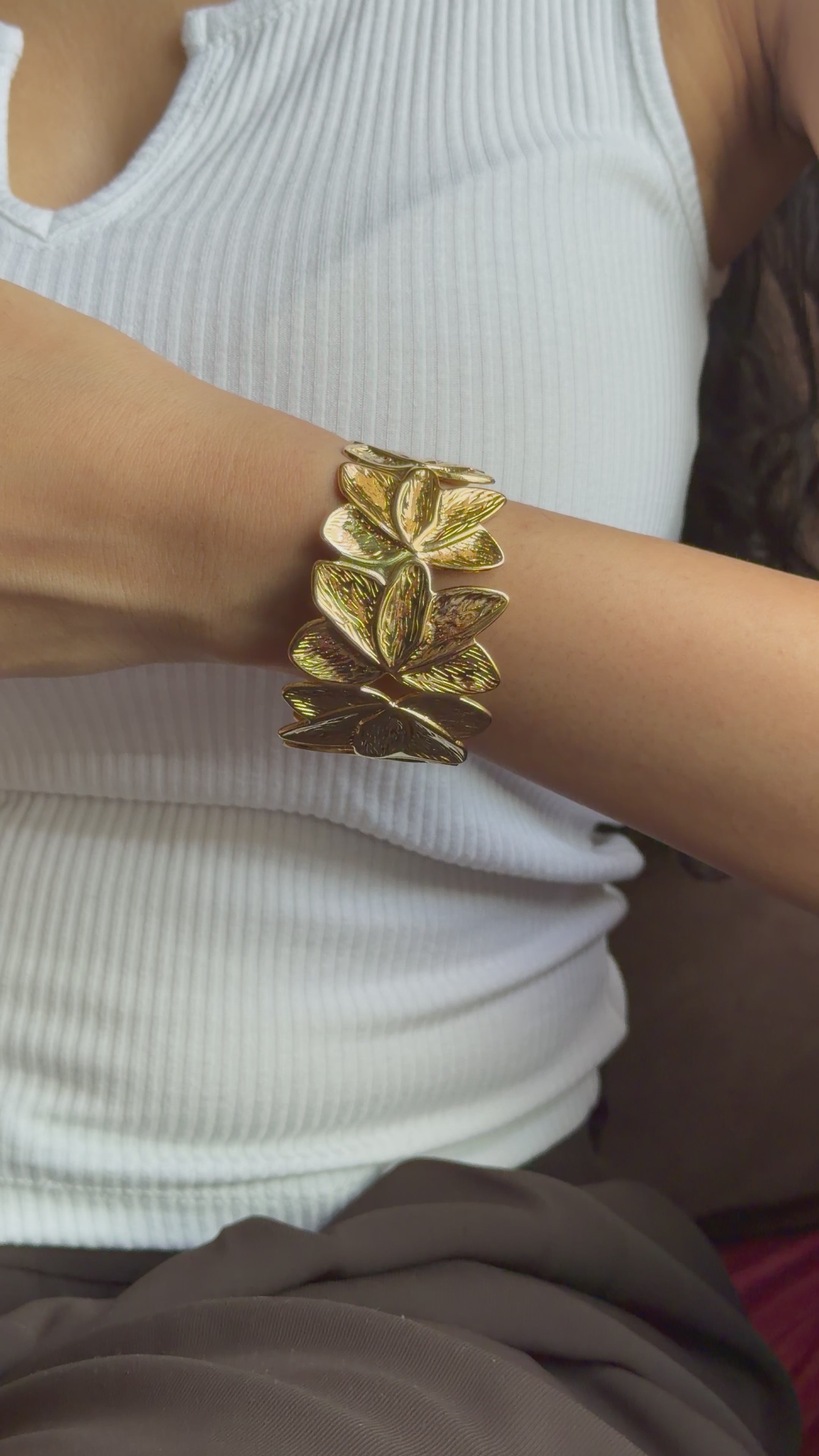 Golden Petal Bloom Kada