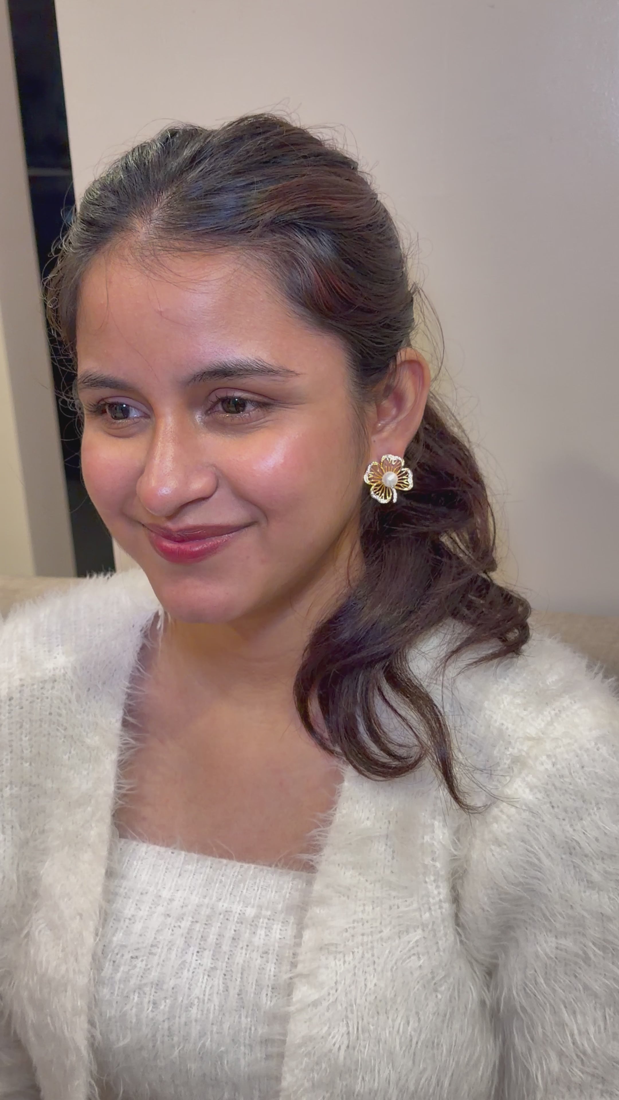 Pearl Blossom Clover Stud Earrings