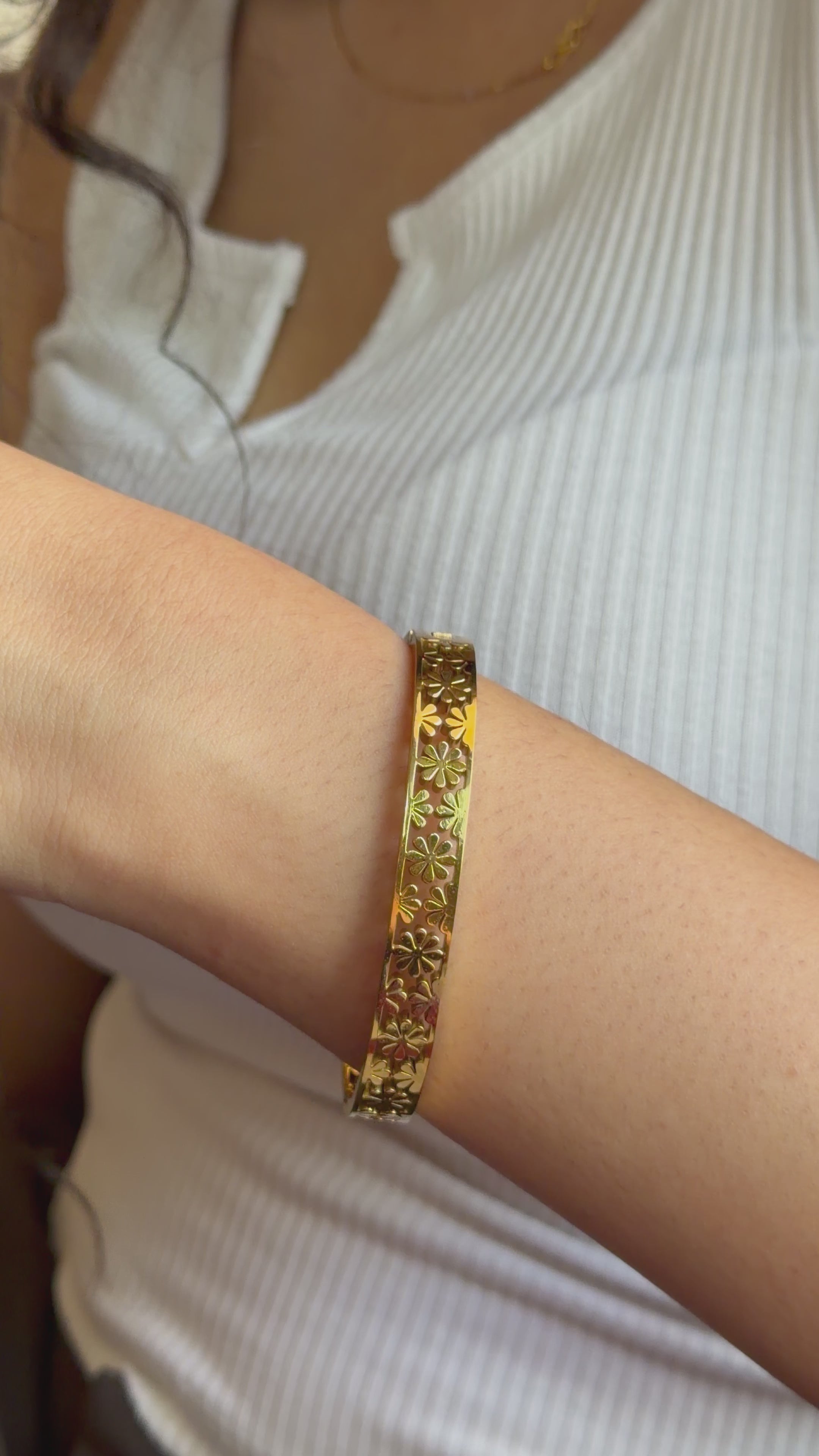 Floral Lace Kada